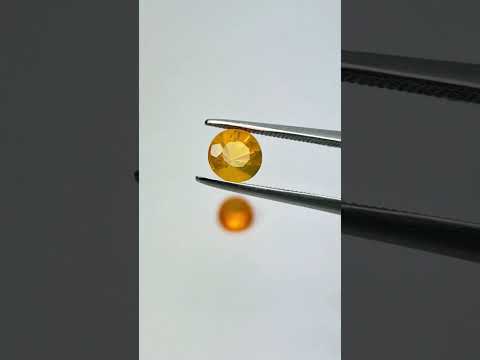 1.24ct Fire opals 6mm