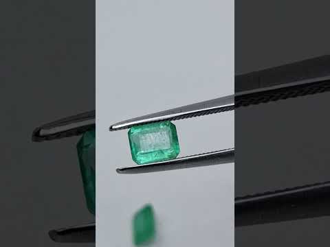 1.10ct Emerald 6.5x4.5mm