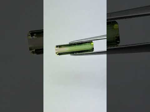 2.15ct Tourmaline bicolor 15x4mm