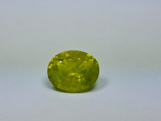 7.70ct Chrysolite 13x11mm