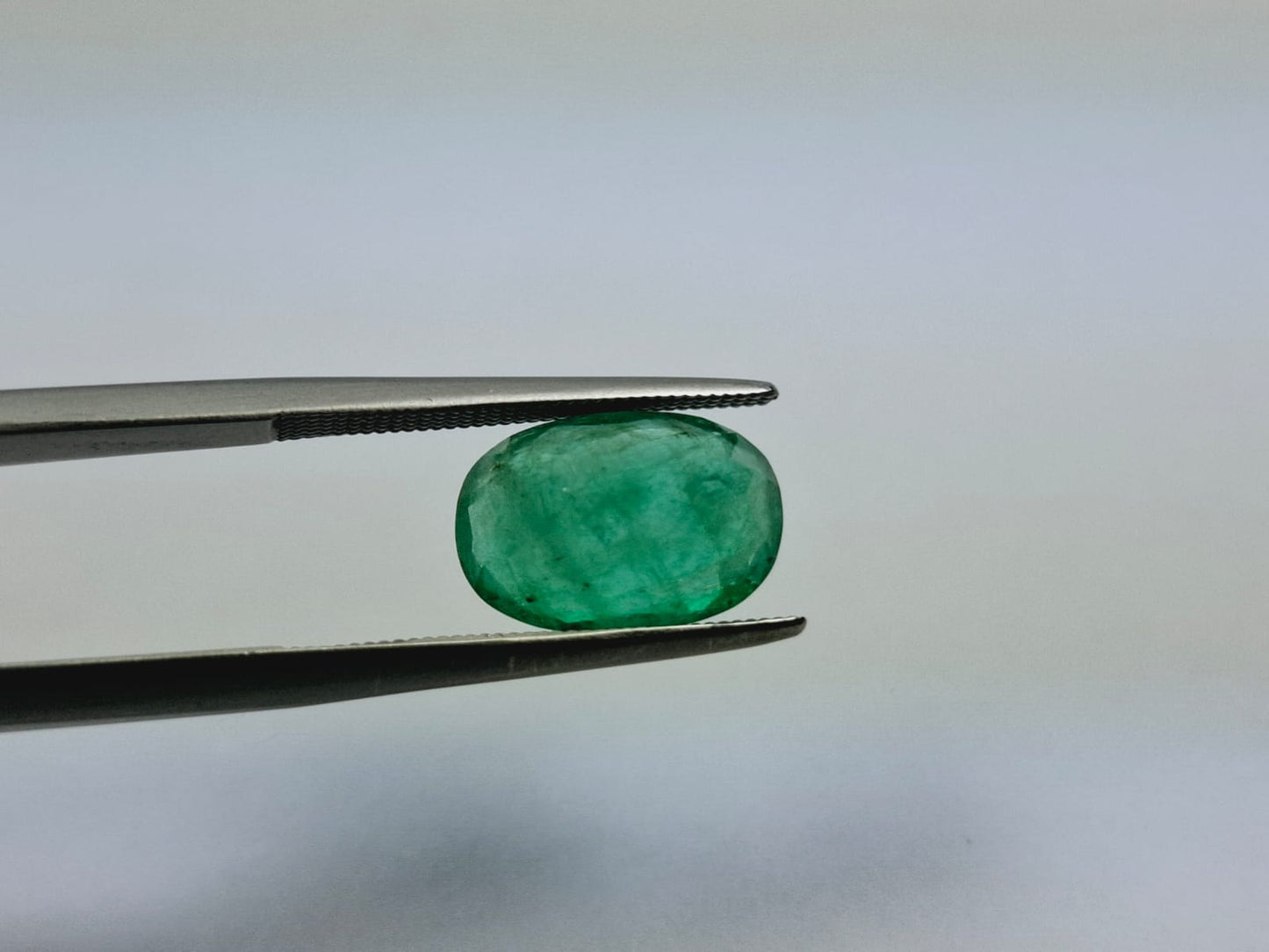 3.40ct Emerald 12x8mm