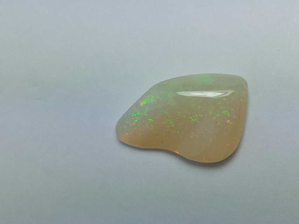 8.80ct Noble Opal 22x14mm