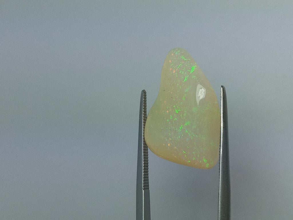 8.80ct Noble Opal 22x14mm