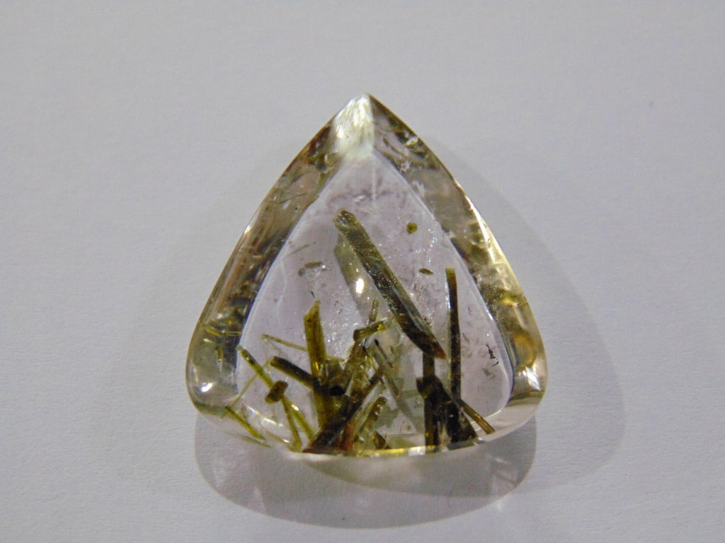 47.70ct Quartz (Epidote)