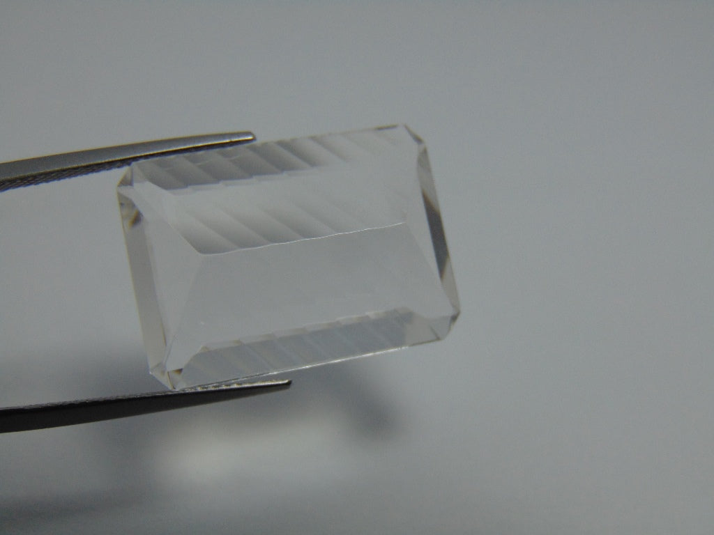 27.60ct Quartz Crystal 24x18mm