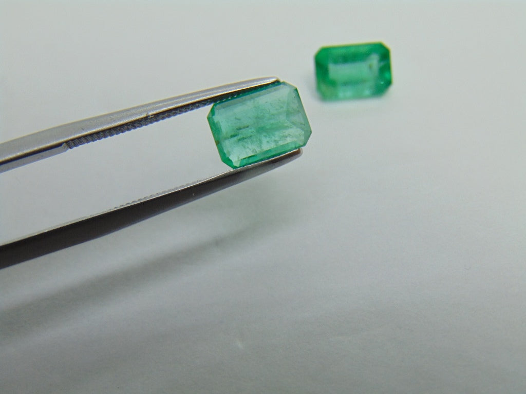 2.35ct Emerald 8x6mm 7x5mm