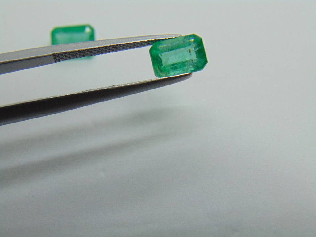 2.35ct Emerald 8x6mm 7x5mm