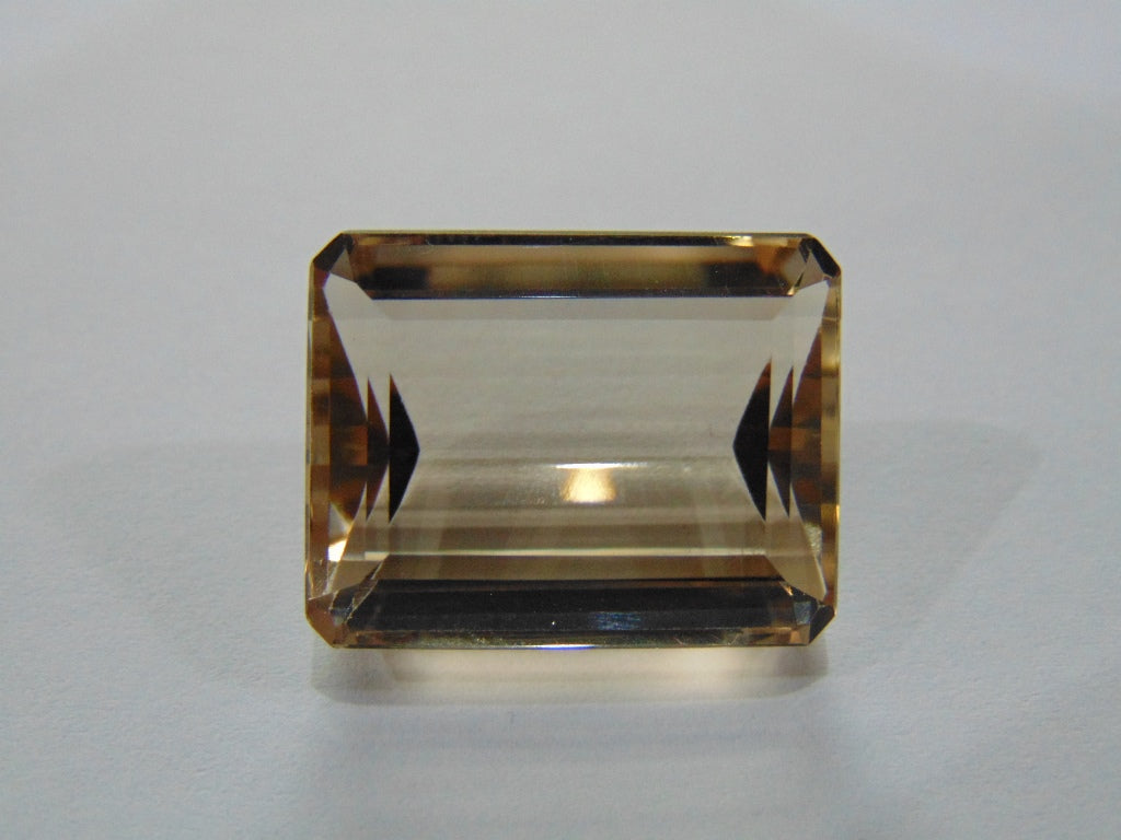 38.60ct Quartz (Smoky)