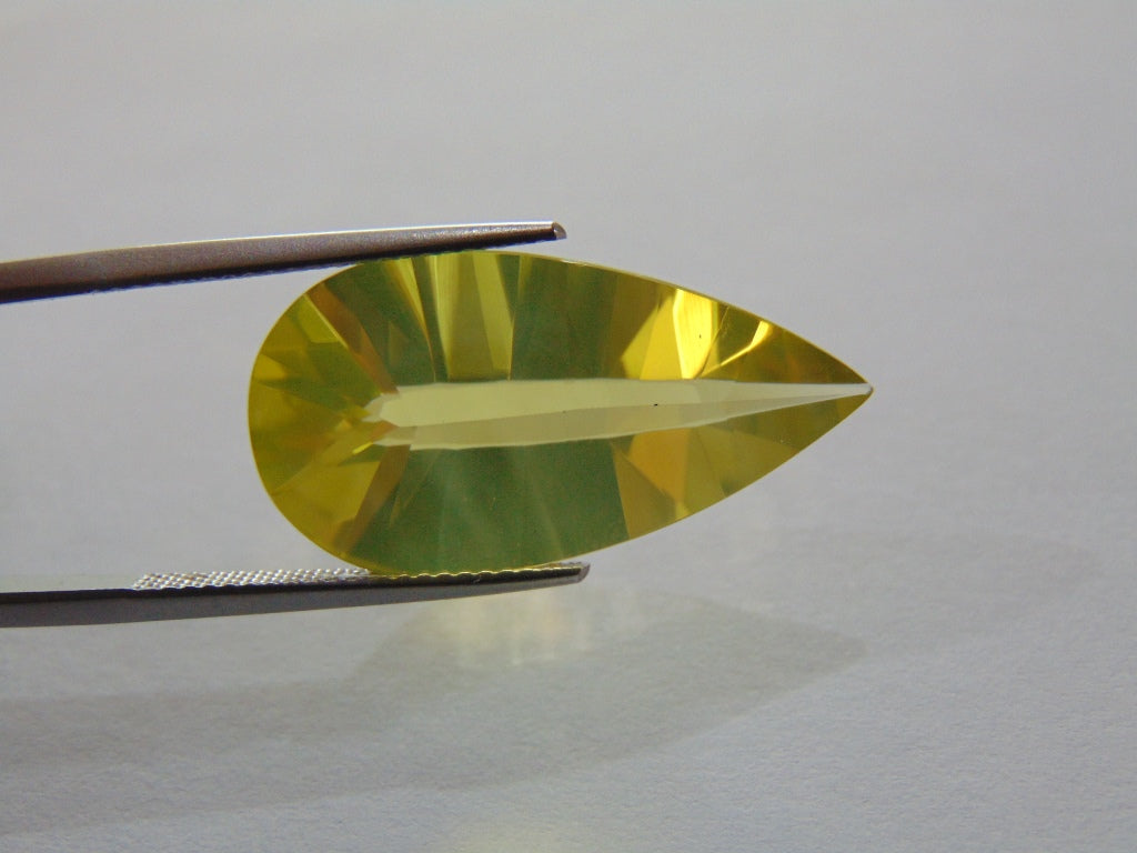15ct Quartz (Green Gold)