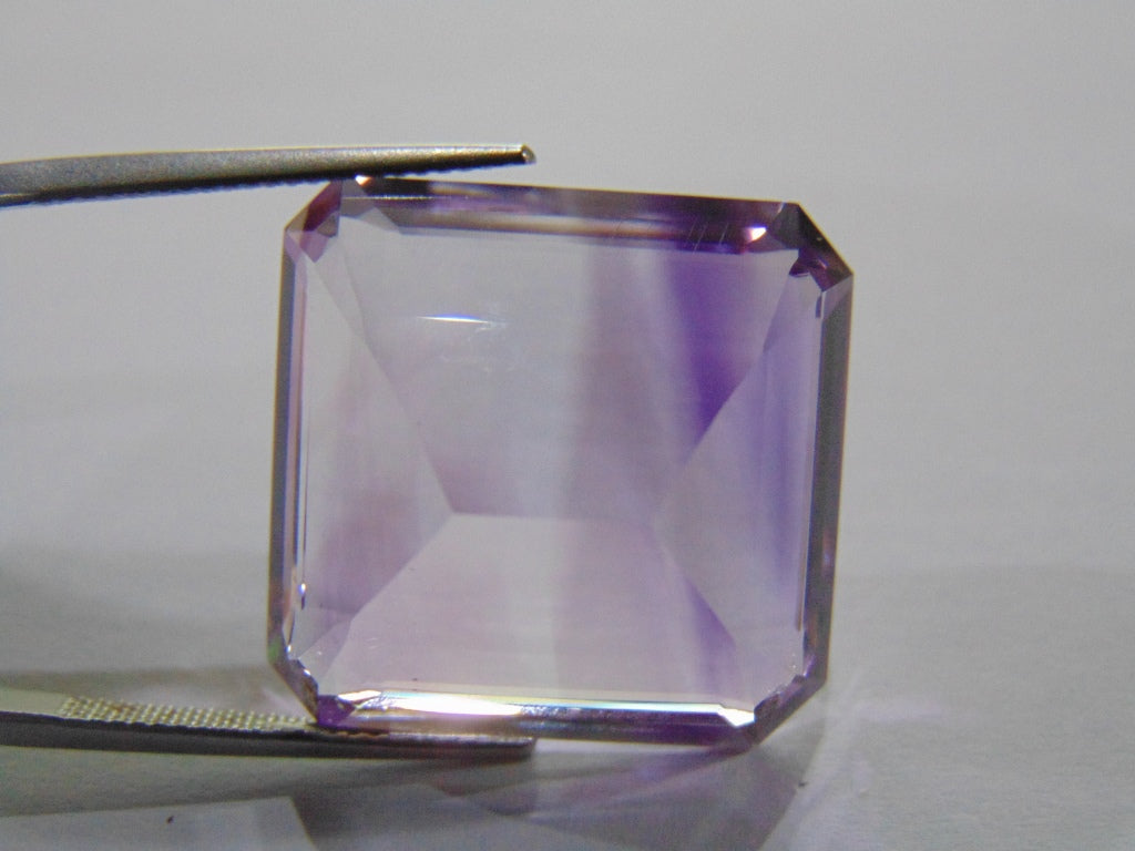 45.90ct Amethyst (Bicolor)