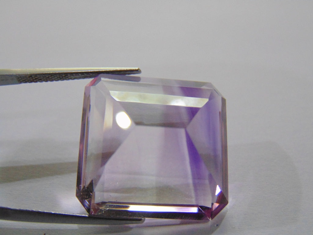 45.90ct Amethyst (Bicolor)