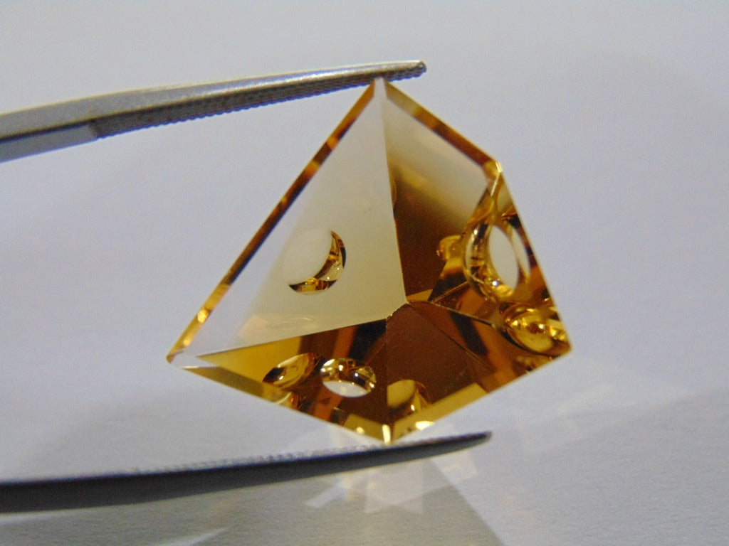 15ct Citrine With Bubbles 21x21x10mm