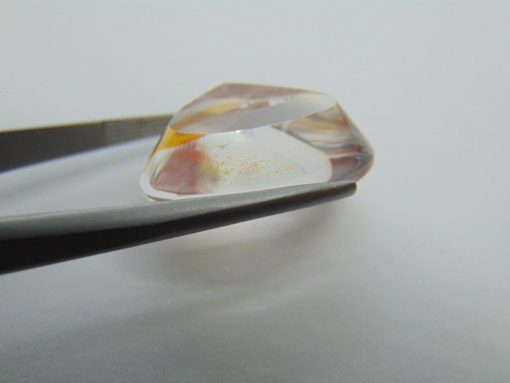 28.80ct Quartz Inclusion 23x22mm