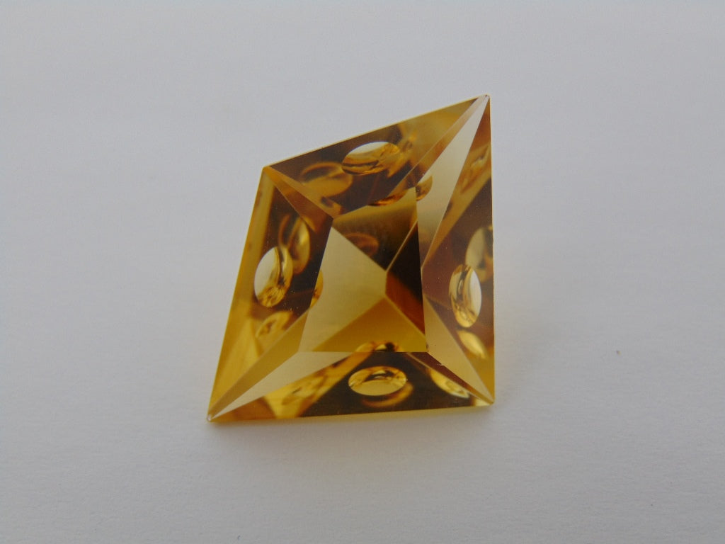 25.70ct Citrine With Bubbles 29x22mm