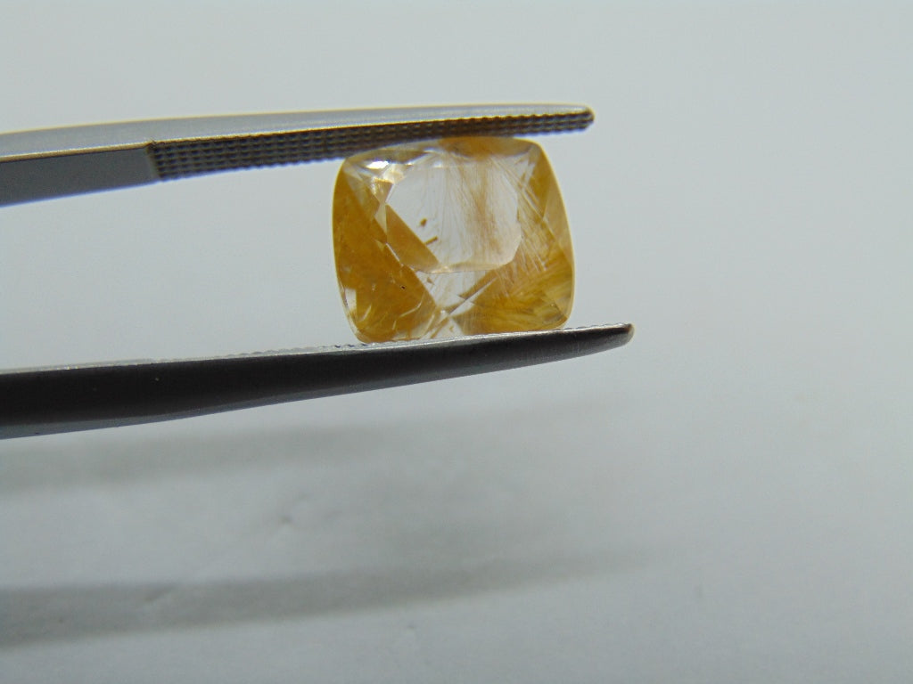 4.90ct Topaz With Inclusion 9mm