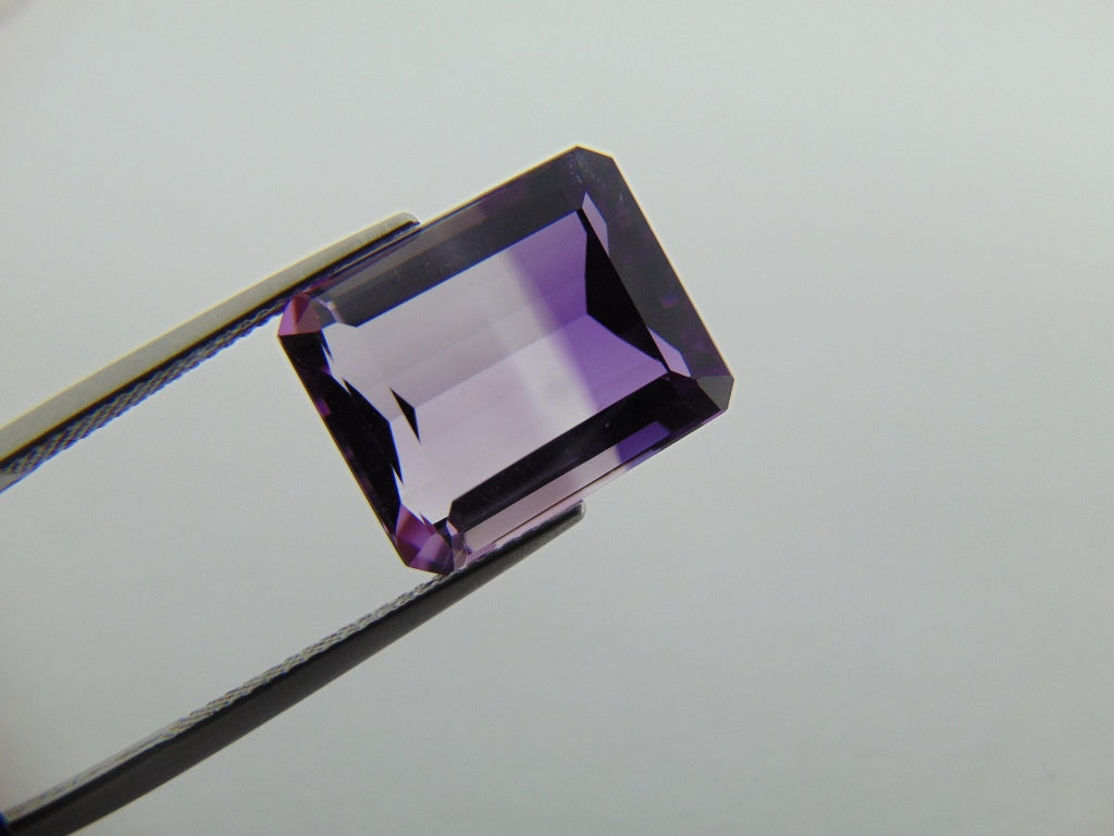 14cts Amethyst (Bicolor)