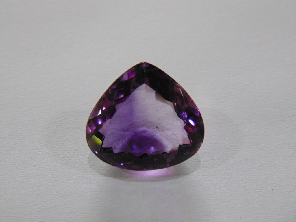 13.80ct Amethyst (Bicolor)