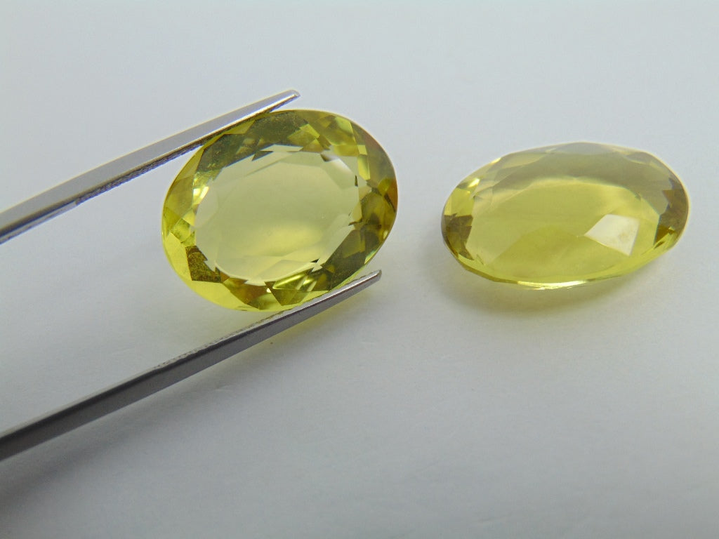 33.70cts Quartz (Green Gold)