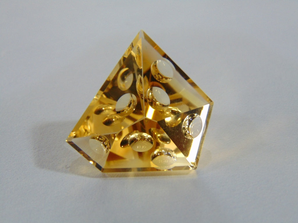 24.50ct Citrine With Bubbles 24x22mm