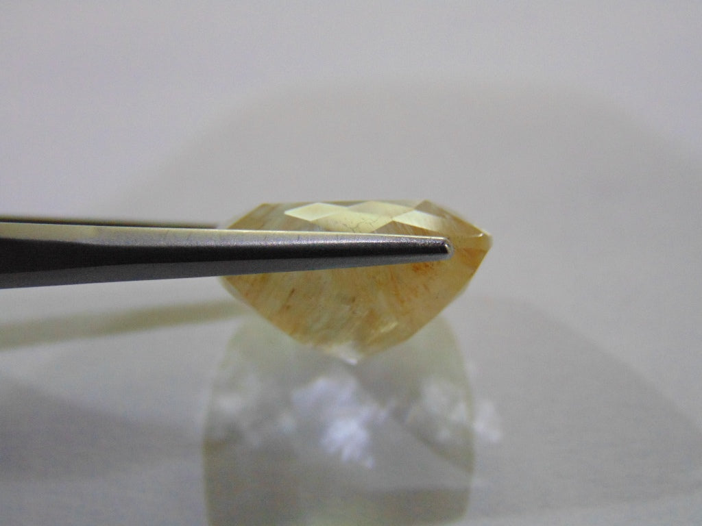 21.50ct Topaz With Rutile