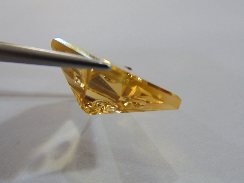 24.50ct Citrine With Bubbles 24x22mm