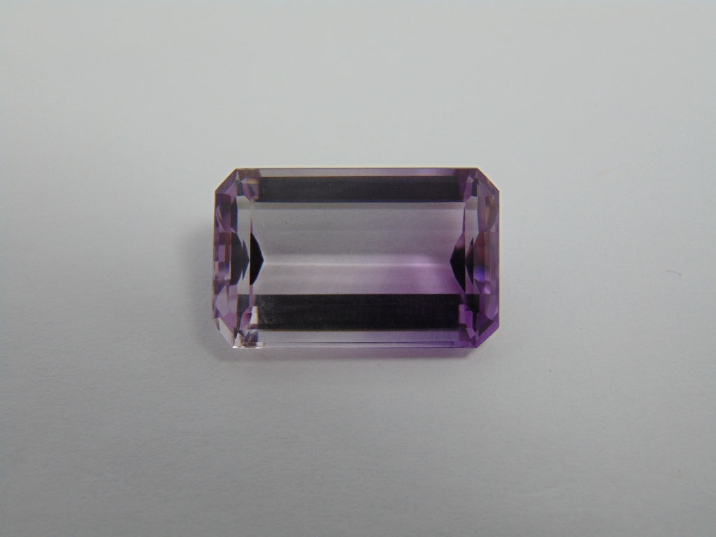 20.80cts Amethyst (Bicolor)