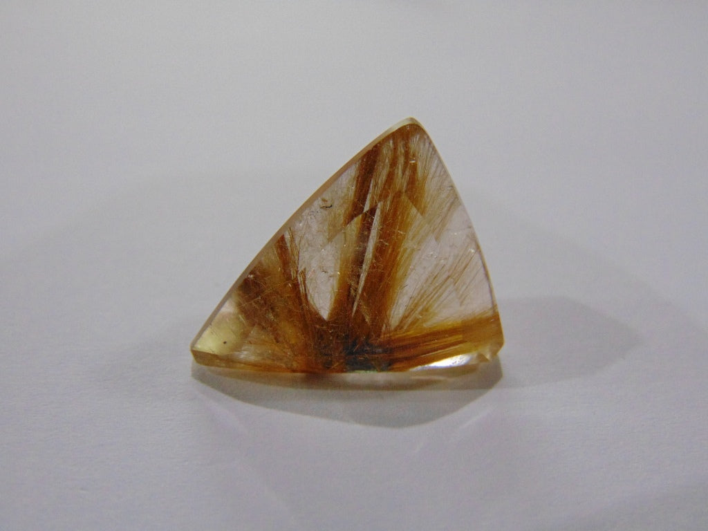 24.10ct Quartz With Rutile 22x19mm