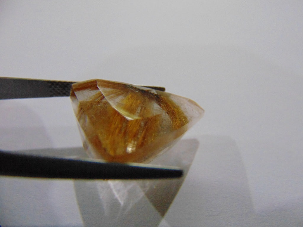 24.10ct Quartz With Rutile 22x19mm