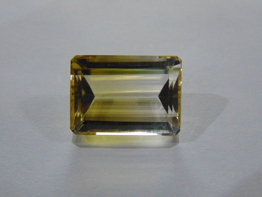 28.80ct Green Gold Bicolor 22x16mm