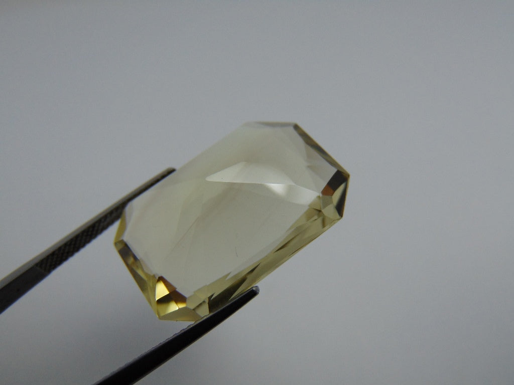 29.40ct Green Gold 25x18mm