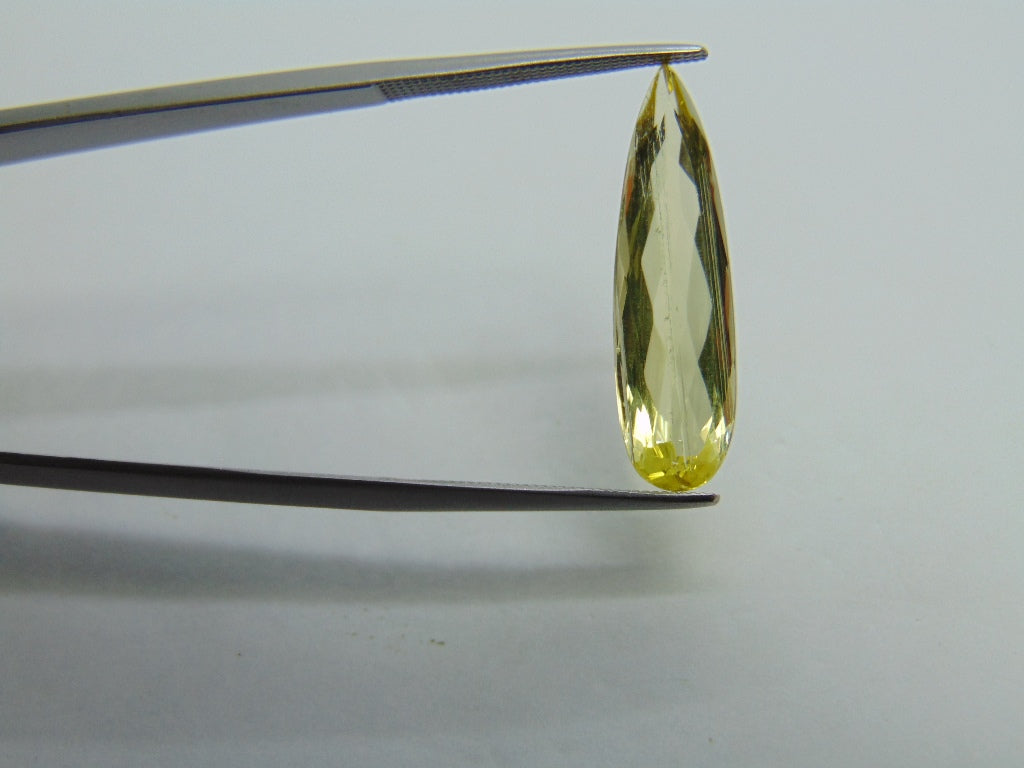 4.87ct Beryl With Needle 23x6mm