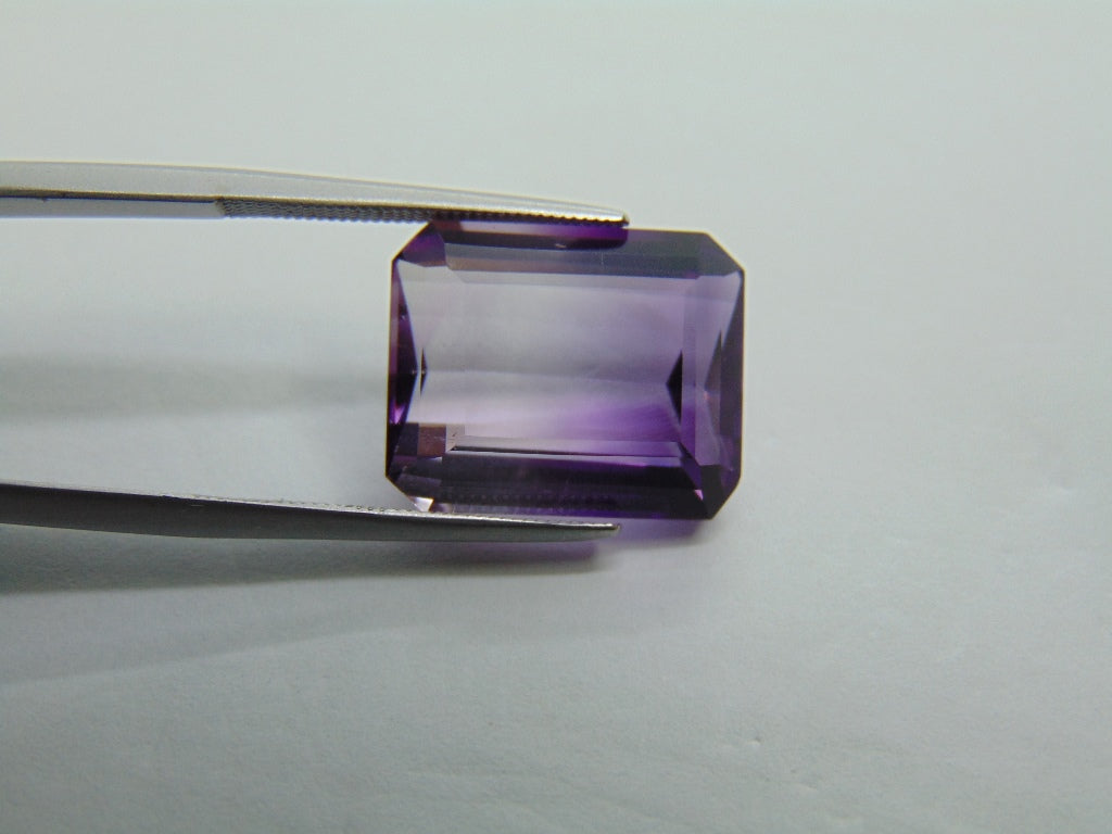 13.65cts Amethyst (Bicolor)