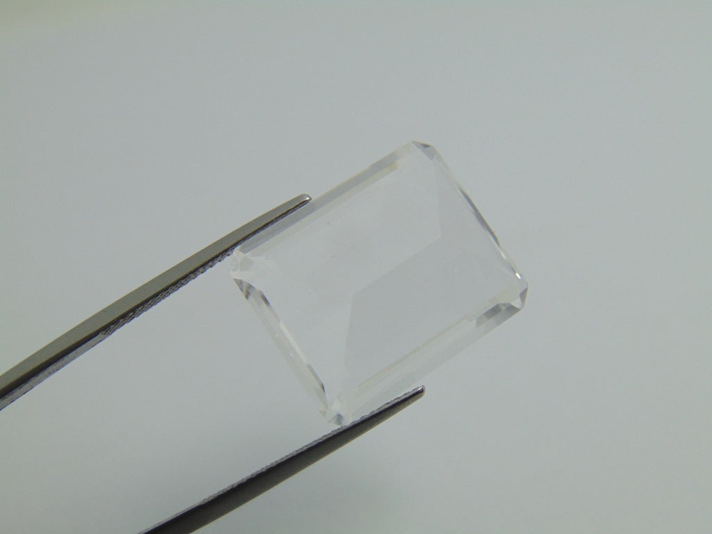 28.90ct Topaz 20x16mm