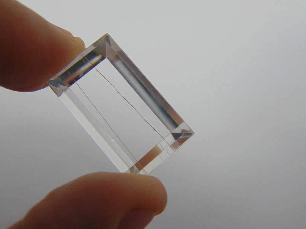 22.40ct Quartz Inclusion 24x14mm