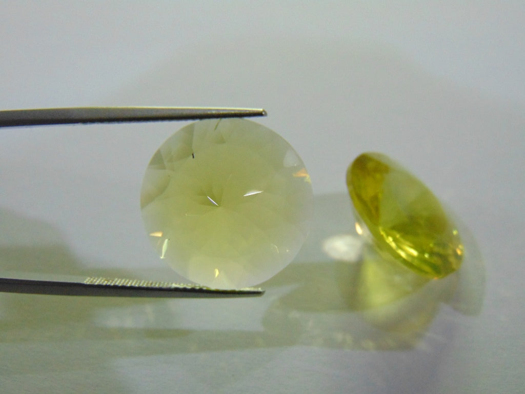 31ct Quartz (Green Gold)