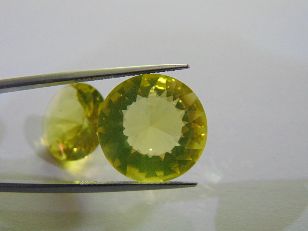 31ct Quartz (Green Gold)