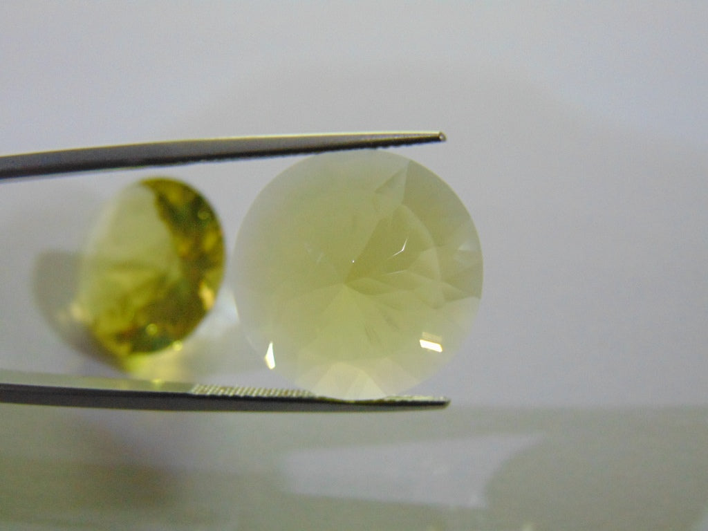 31ct Quartz (Green Gold)