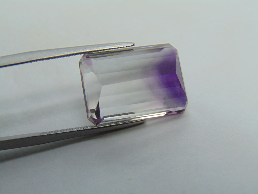 15.25ct Amethyst Bicolor 18x12mm