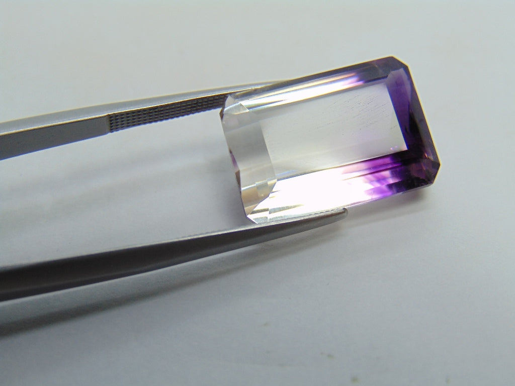 15.25ct Amethyst Bicolor 18x12mm