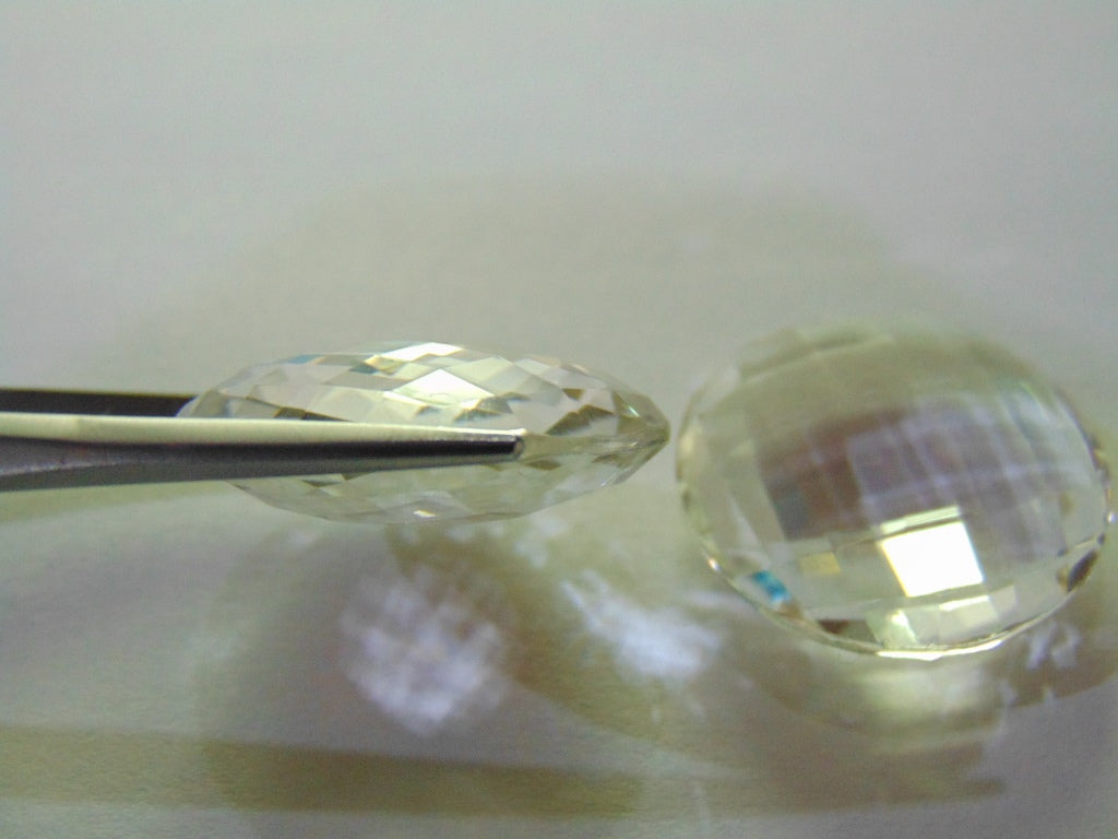 76ct Quartz Crystal Pair 25mm