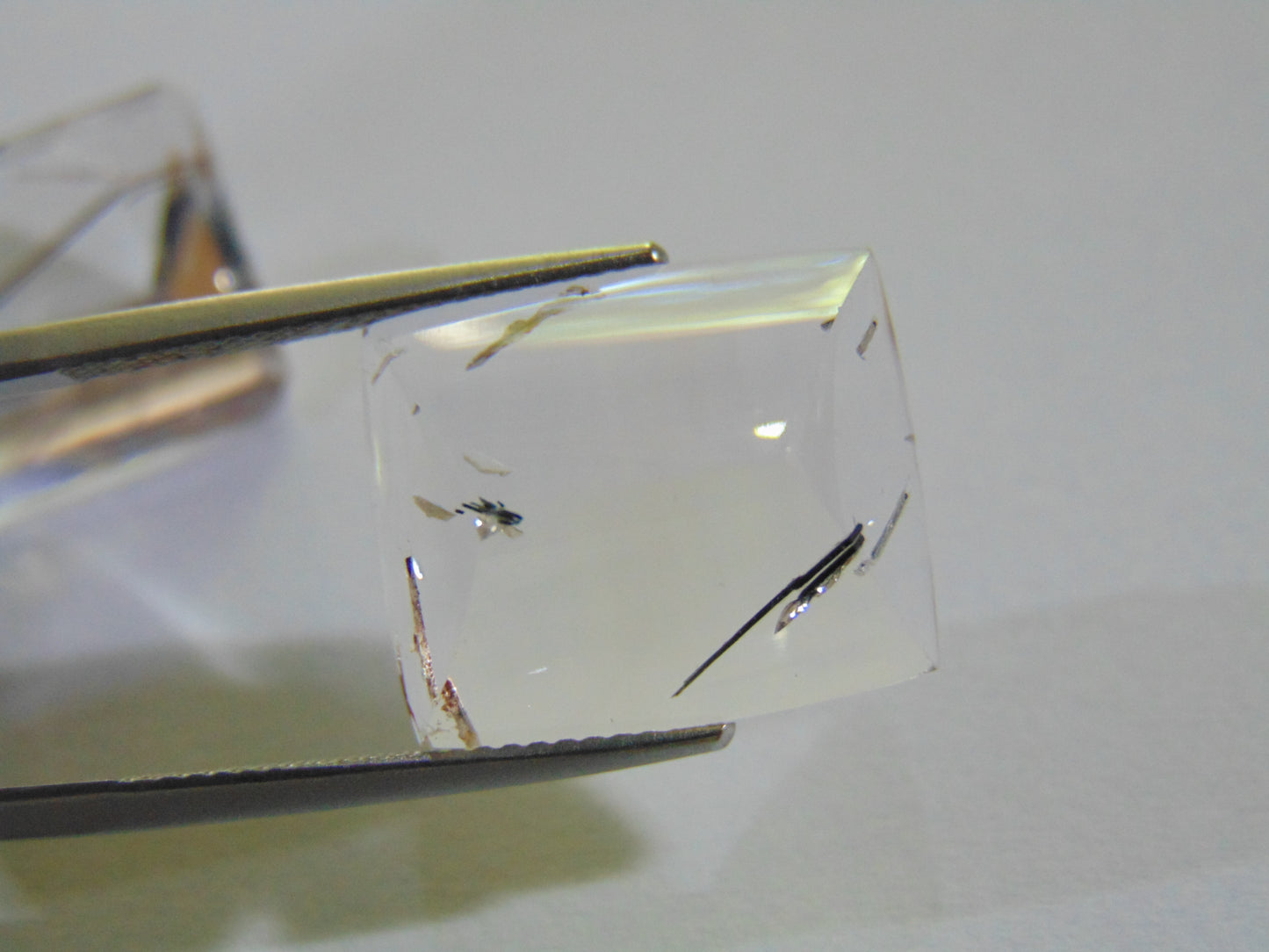 25.20ct Quartz (Inclusion)