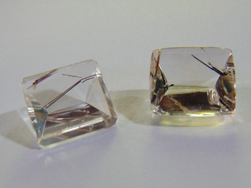 25.20ct Quartz (Inclusion)