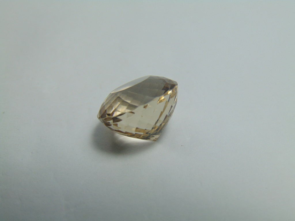 13.65ct Topaz 13mm