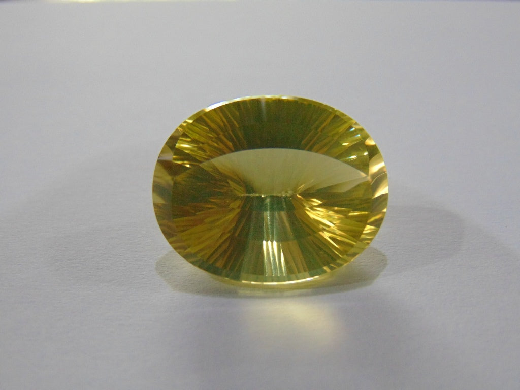 37ct Quartz (Green Gold)