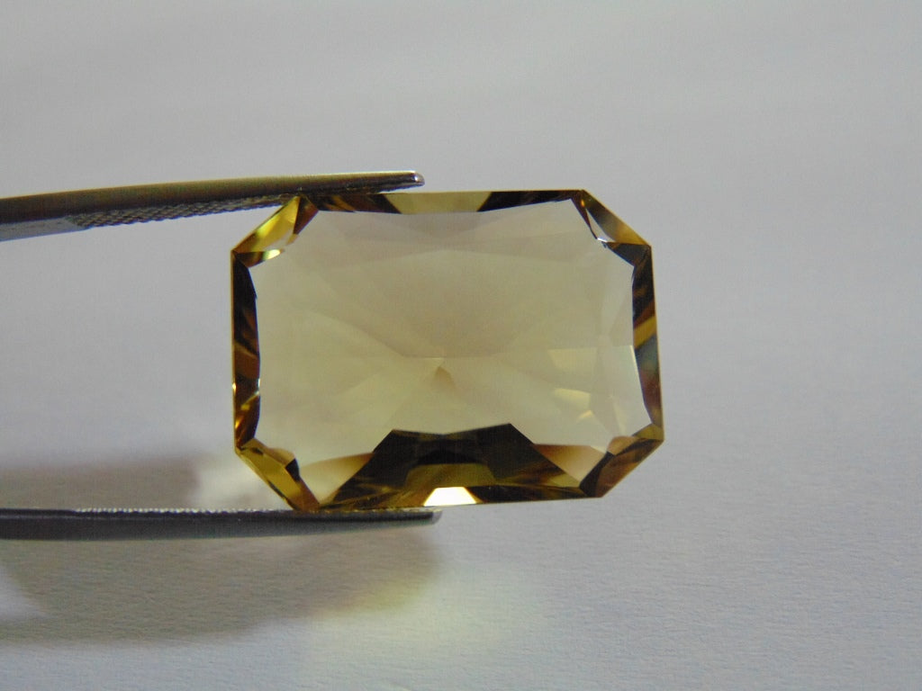 25.30ct Quartz Green Gold 23x17mm