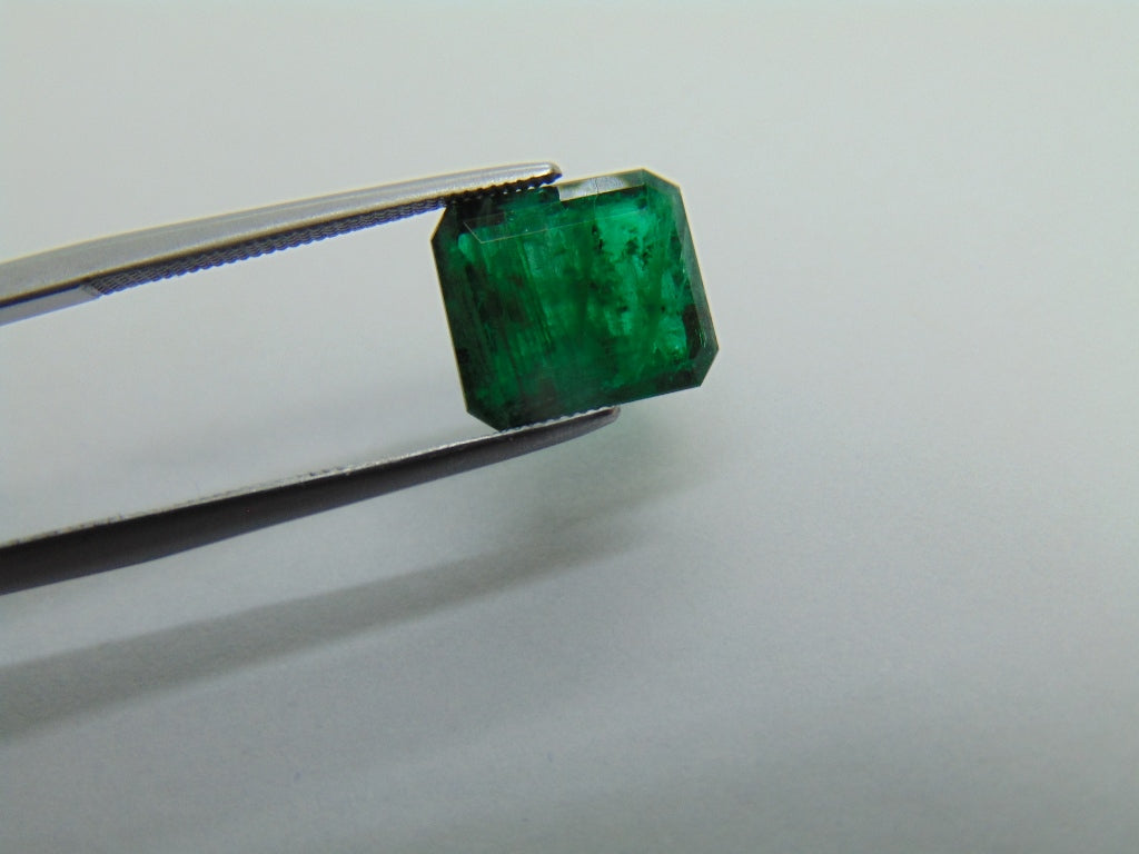 3.20ct Emerald 10x8mm